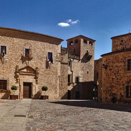 Adama Apartamento Turístico Caceres Bagian luar foto